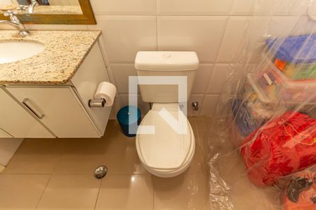 Apartamento à venda com 234m², 3 quartos e 2 vagas Apartamento à venda com 234m², 3 quartos e 2 vagasSuíte 3 - Banheiro