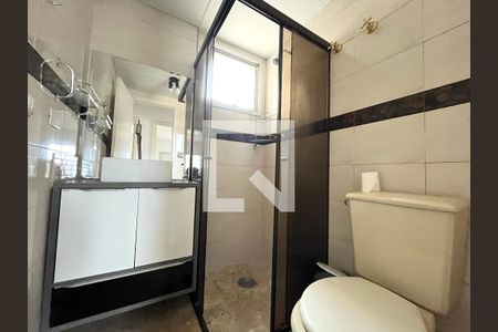 Apartamento à venda com 187m², 3 quartos e 2 vagas Apartamento à venda com 187m², 3 quartos e 2 vagasBanheiro Corredor