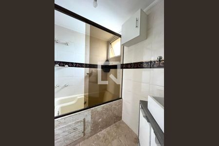 Apartamento à venda com 187m², 3 quartos e 2 vagas Apartamento à venda com 187m², 3 quartos e 2 vagasBanheiro da Suíte