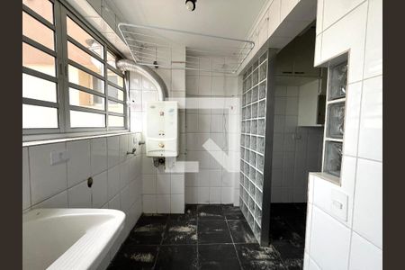 Apartamento à venda com 187m², 3 quartos e 2 vagas Apartamento à venda com 187m², 3 quartos e 2 vagasÁrea de Serviço