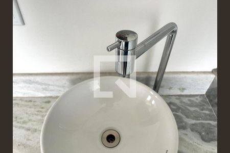 Apartamento à venda com 187m², 3 quartos e 2 vagas Apartamento à venda com 187m², 3 quartos e 2 vagasLavabo