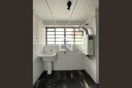 Apartamento à venda com 187m², 3 quartos e 2 vagas Apartamento à venda com 187m², 3 quartos e 2 vagasÁrea de Serviço