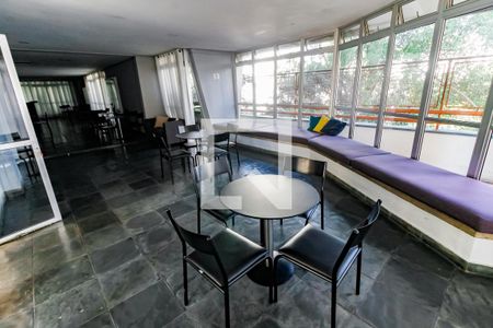 Apartamento à venda com 72m², 3 quartos e 1 vagaÁrea comum - Salão de festas