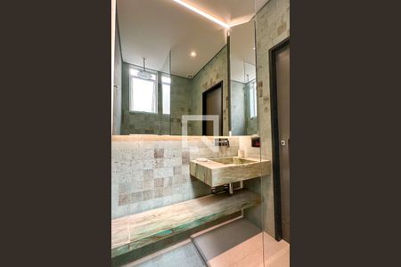 Studio à venda com 30m², 1 quarto e sem vaga Studio à venda com 30m², 1 quarto e sem vagaBanheiro