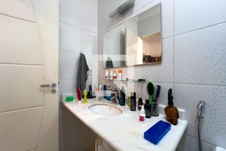 Casa à venda com 120m², 2 quartos e 1 vagaBanheiro