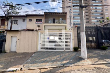 Casa à venda com 120m², 2 quartos e 1 vagaFachada