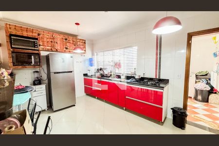 Casa à venda com 279m², 3 quartos e 4 vagas Casa à venda com 279m², 3 quartos e 4 vagasCozinha