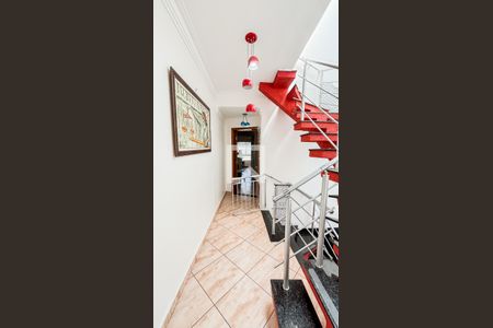 Casa à venda com 279m², 3 quartos e 4 vagas Casa à venda com 279m², 3 quartos e 4 vagasCorredor