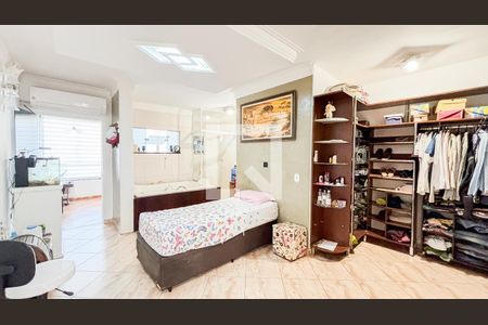 Casa à venda com 279m², 3 quartos e 4 vagas Casa à venda com 279m², 3 quartos e 4 vagasSuíte 3