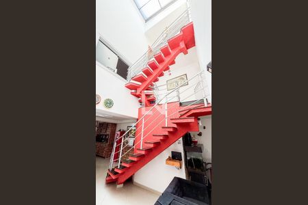 Escada de casa à venda com 3 quartos, 279m² em Jardim Ana Maria, Santo André