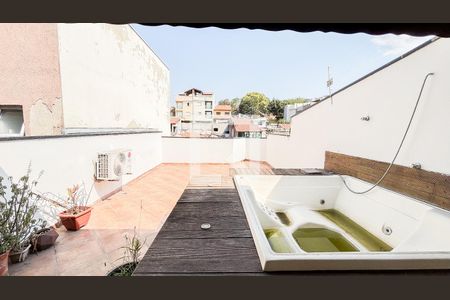 Casa à venda com 279m², 3 quartos e 4 vagas Casa à venda com 279m², 3 quartos e 4 vagasCobertura