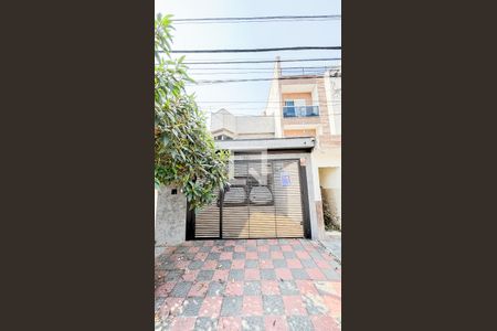 Casa à venda com 279m², 3 quartos e 4 vagas Casa à venda com 279m², 3 quartos e 4 vagasFachada