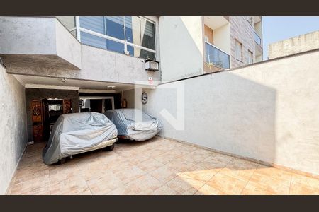 Casa à venda com 279m², 3 quartos e 4 vagas Casa à venda com 279m², 3 quartos e 4 vagasGaragem