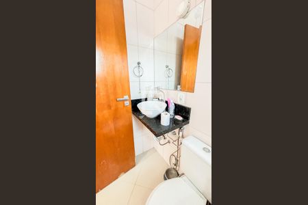 Casa à venda com 279m², 3 quartos e 4 vagas Casa à venda com 279m², 3 quartos e 4 vagasBanheiro da Suíte 1