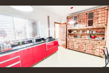 Casa à venda com 279m², 3 quartos e 4 vagas Casa à venda com 279m², 3 quartos e 4 vagasCozinha