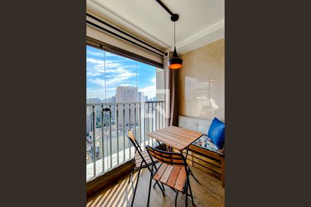 Varanda da Sala/Quarto de kitnet/studio à venda com 1 quarto, 23m² em Vila Mariana, São Paulo