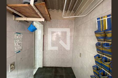 Casa à venda com 115m², 3 quartos e sem vagaÁrea de Serviço