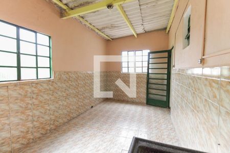 Casa para alugar com 50m², 2 quartos e sem vagaÁrea de Serviço