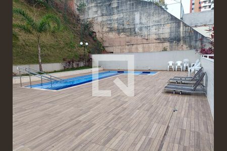 Apartamento à venda com 75m², 2 quartos e 2 vagas Apartamento à venda com 75m², 2 quartos e 2 vagasÁrea comum - Piscina