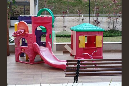 Apartamento à venda com 75m², 2 quartos e 2 vagas Apartamento à venda com 75m², 2 quartos e 2 vagasÁrea comum - Playground