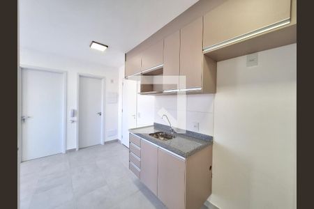 Banheiro de apartamento para alugar com 2 quartos, 37m² em Lapa de Baixo, São Paulo