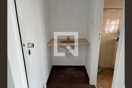 Banheiro de apartamento à venda com 1 quarto, 49m² em Vila Clementino, São Paulo