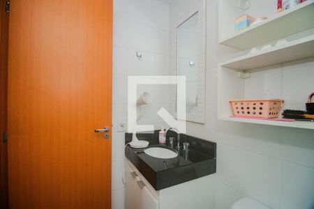 Apartamento à venda com 60m², 2 quartos e 1 vaga Apartamento à venda com 60m², 2 quartos e 1 vagaBanheiro