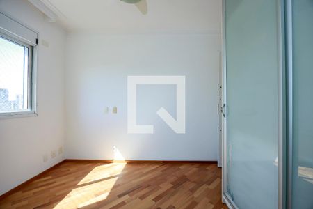 Apartamento à venda com 250m², 4 quartos e 6 vagasSuíte 2