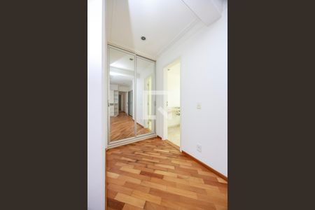 Apartamento à venda com 250m², 4 quartos e 6 vagasSuíte 1