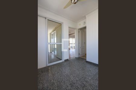Apartamento à venda com 250m², 4 quartos e 6 vagasCopa