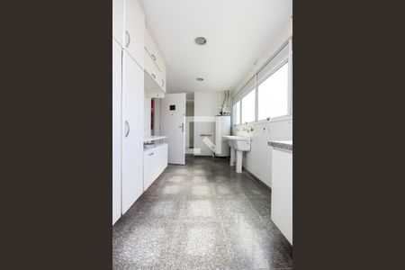 Apartamento à venda com 250m², 4 quartos e 6 vagasÁrea de Serviço