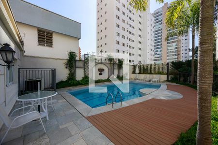 Apartamento à venda com 250m², 4 quartos e 6 vagasPiscina
