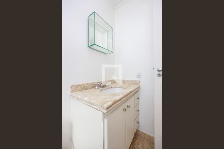 Apartamento à venda com 250m², 4 quartos e 6 vagasSuíte 4 - Banheiro