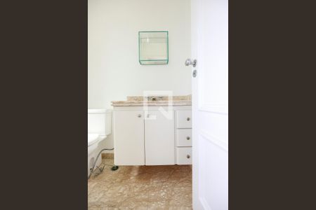 Apartamento à venda com 250m², 4 quartos e 6 vagasSuíte 4 - Banheiro