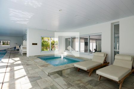 Apartamento à venda com 250m², 4 quartos e 6 vagasPiscina Coberta