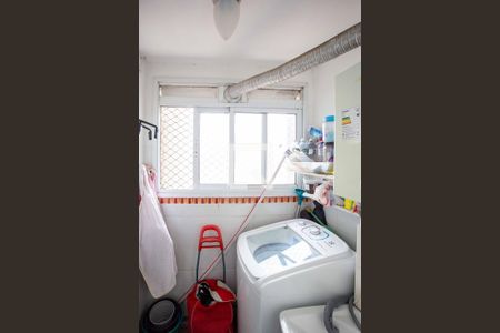 Apartamento à venda com 60m², 3 quartos e 1 vagaÁrea de Serviço