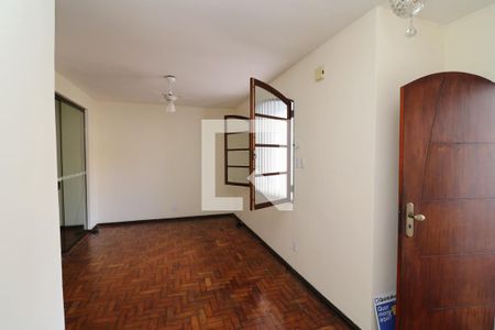 Sala de casa para alugar com 3 quartos, 180m² em Portuguesa, Rio de Janeiro