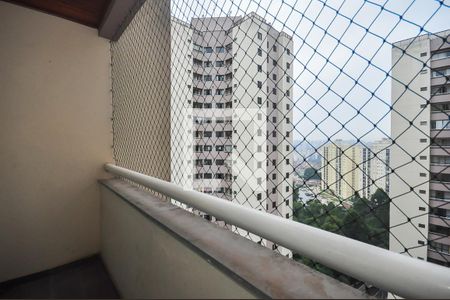 Varanda de apartamento à venda com 2 quartos, 70m² em Jardim Maria Rosa, Taboão da Serra
