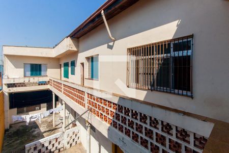 Casa à venda com 300m², 3 quartos e 3 vagas Casa à venda com 300m², 3 quartos e 3 vagasÁrea externa