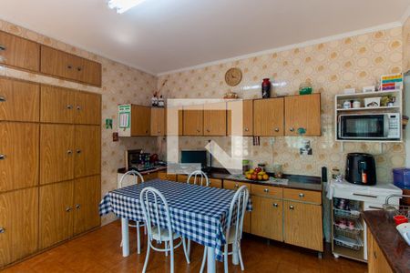 Casa à venda com 300m², 3 quartos e 3 vagas Casa à venda com 300m², 3 quartos e 3 vagasCozinha