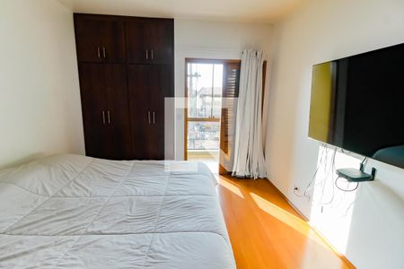 Casa para alugar com 250m², 5 quartos e 5 vagas Casa para alugar com 250m², 5 quartos e 5 vagasSuíte 1 - armários