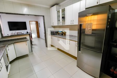 Casa para alugar com 250m², 5 quartos e 5 vagas Casa para alugar com 250m², 5 quartos e 5 vagasCozinha - Armários