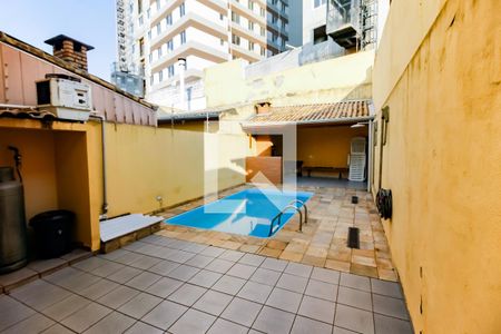 Casa para alugar com 250m², 5 quartos e 5 vagas Casa para alugar com 250m², 5 quartos e 5 vagasPiscina