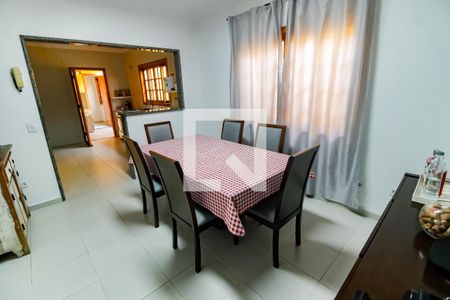 Casa para alugar com 250m², 5 quartos e 5 vagas Casa para alugar com 250m², 5 quartos e 5 vagasCopa