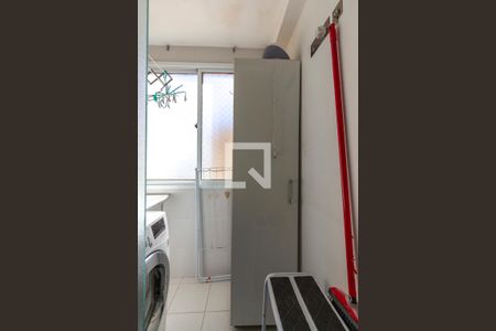 Apartamento à venda com 69m², 2 quartos e 1 vaga Apartamento à venda com 69m², 2 quartos e 1 vagaCozinha e Área de Serviço