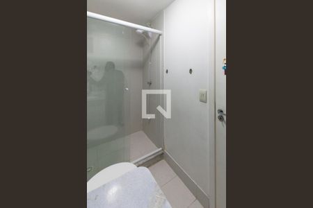 Apartamento à venda com 69m², 2 quartos e 1 vaga Apartamento à venda com 69m², 2 quartos e 1 vagaBanheiro Social