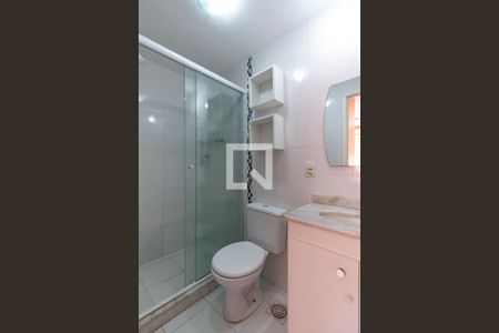 Apartamento à venda com 69m², 2 quartos e 1 vaga Apartamento à venda com 69m², 2 quartos e 1 vagaBanheiro da Suíte