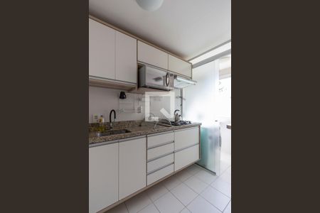 Apartamento à venda com 69m², 2 quartos e 1 vaga Apartamento à venda com 69m², 2 quartos e 1 vagaCozinha e Área de Serviço