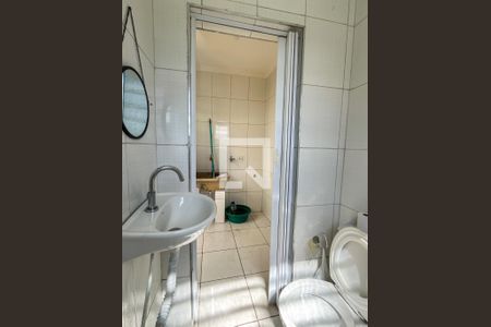 Casa para alugar com 179m², 3 quartos e 2 vagas Casa para alugar com 179m², 3 quartos e 2 vagasBanheiro externo