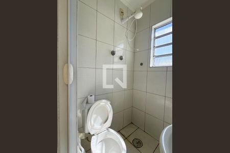 Casa para alugar com 179m², 3 quartos e 2 vagas Casa para alugar com 179m², 3 quartos e 2 vagasBanheiro externo